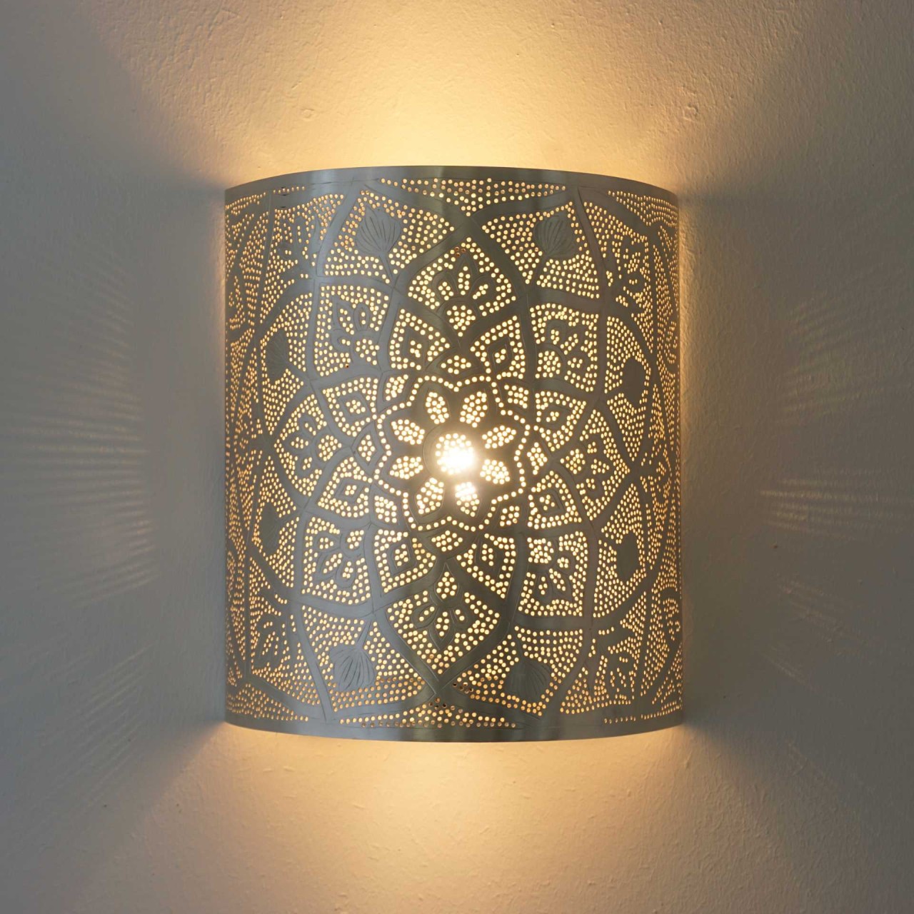 Wandlampe Taiepa Mandala S 30cm versilbert sweet mint